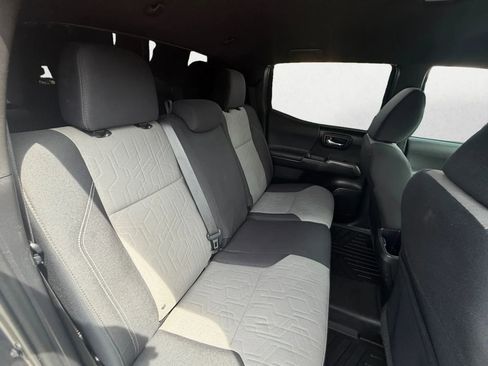 Used 2021 Toyota Tacoma TRD Off-Road w/ Technology Package image 26