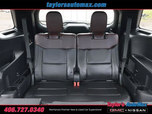Used 2023 Ford Explorer Platinum w/ Technology Package AWD/4WD image 7