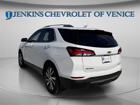 Used 2022 Chevrolet Equinox Premier image 3