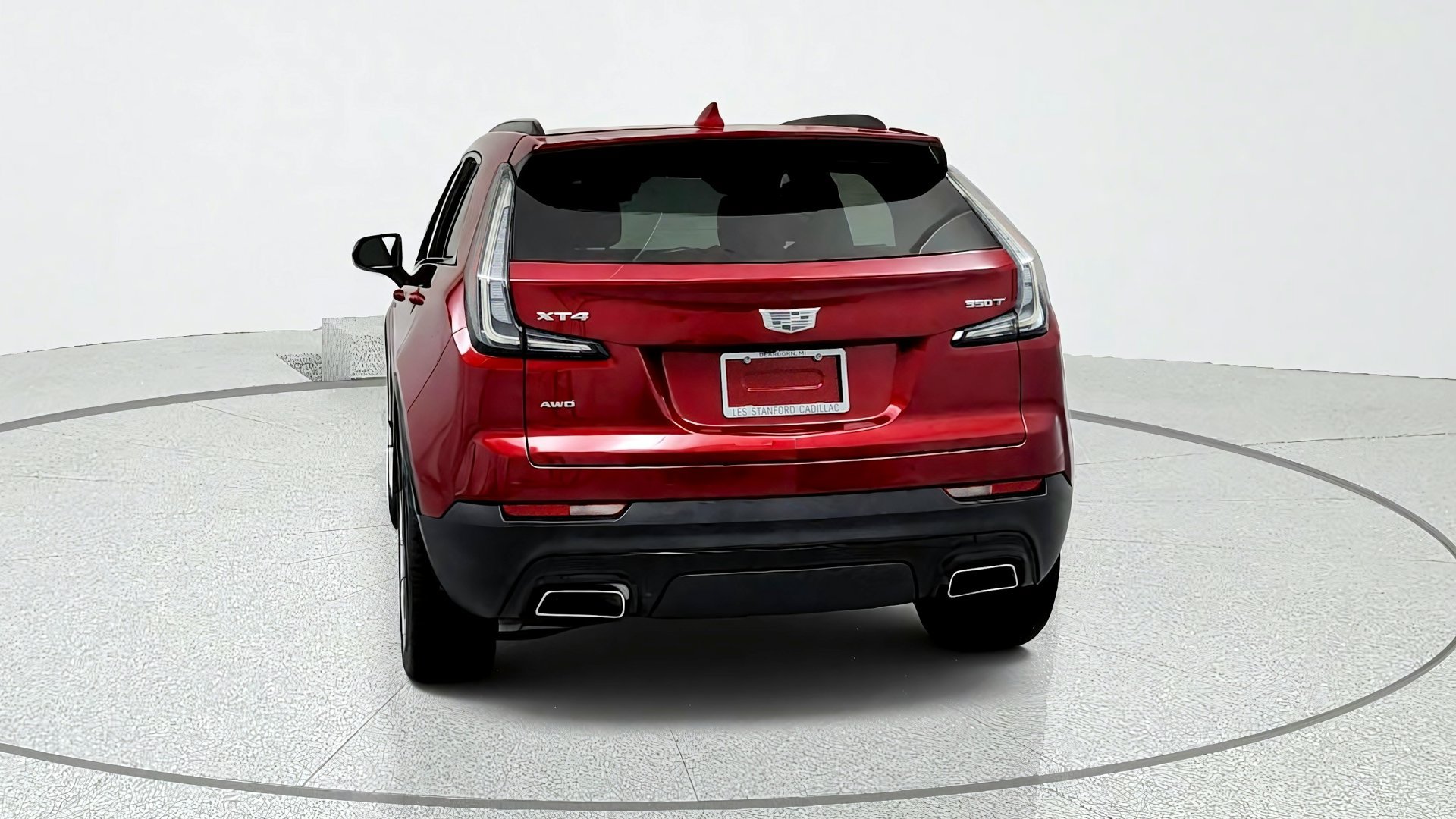 Certified 2022 Cadillac XT4 Sport w/ LPO, ONYX Package AWD/4WD image 4
