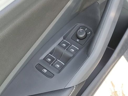 New 2025 Volkswagen Jetta S image 9