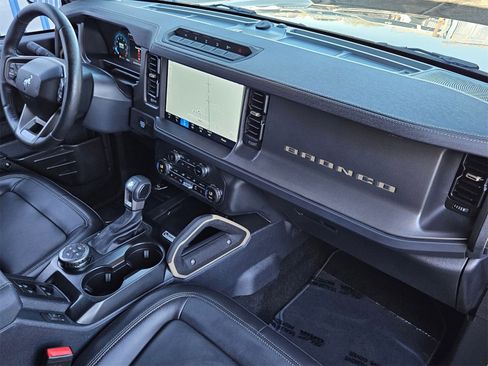 Certified 2025 Ford Bronco Badlands image 24