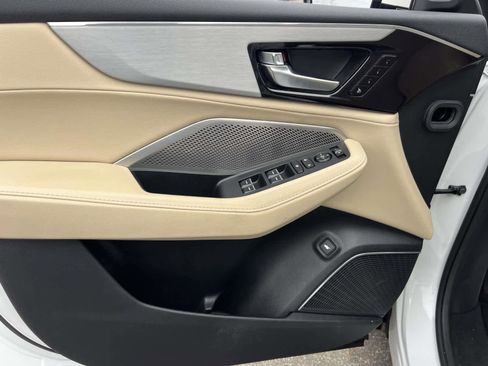 Used 2023 Acura MDX SH-AWD image 18