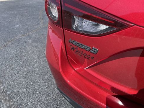 Used 2016 MAZDA MAZDA3 i Sport w/ Preferred Equipment Package FWD image 6