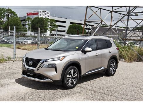 Used 2021 Nissan Rogue Platinum FWD image 3