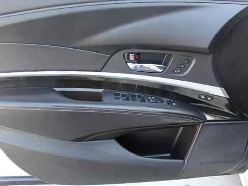 Used 2018 Acura RLX w/ Technology Package FWD image 10