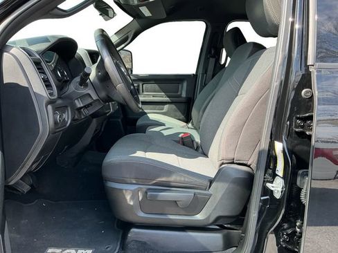 Used 2024 RAM 3500 Tradesman w/ Chrome Appearance Group image 10