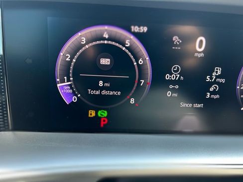 New 2026 Volkswagen Tiguan SE AWD/4WD image 16