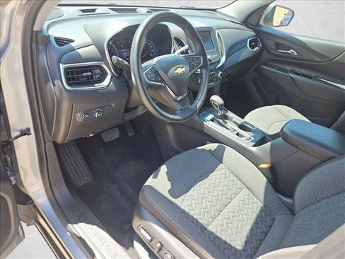 Used 2024 Chevrolet Equinox LT FWD image 14