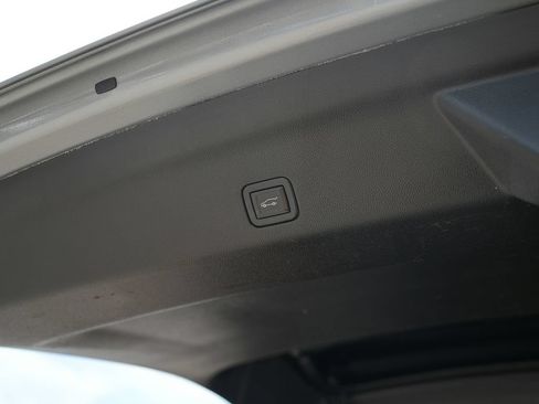Used 2024 GMC Yukon Denali Ultimate AWD/4WD image 34
