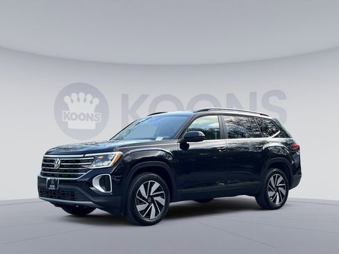 Used 2024 Volkswagen Atlas SE AWD/4WD image 1