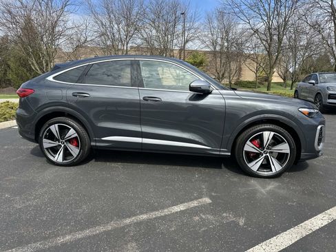 New 2026 Audi SQ5 Premium Plus image 4