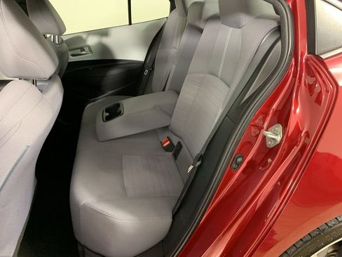 Used 2022 Toyota Corolla SE image 29