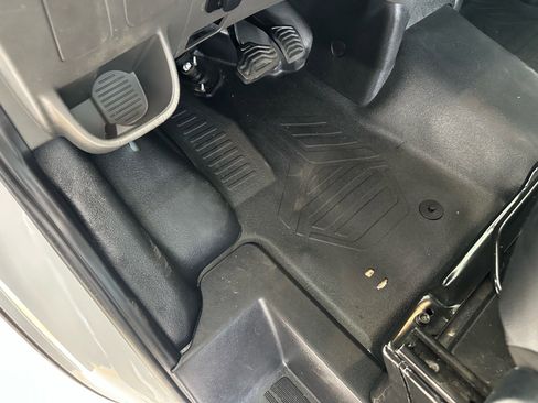 Used 2023 Ford Transit 350 Low Roof DRW RWD image 19