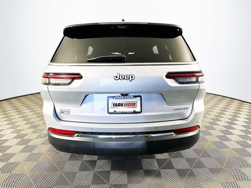 Certified 2024 Jeep Grand Cherokee L Limited w/ Luxury Tech Group II image 10