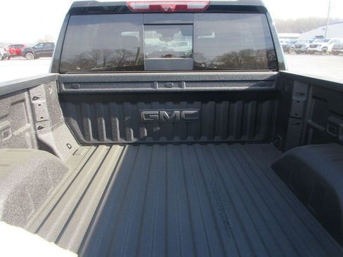 New 2026 GMC Sierra 1500 AT4X AWD/4WD image 5