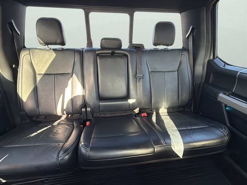 Used 2019 Ford F150 Lariat w/ Equipment Group 502A Luxury AWD/4WD image 26