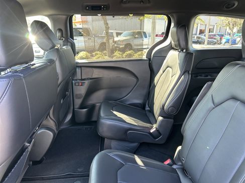 New 2026 Chrysler Pacifica Select w/ S Appearance Package image 54