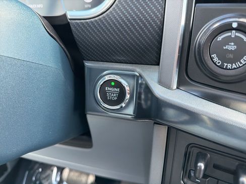 Used 2021 Ford F150 Limited AWD/4WD image 37
