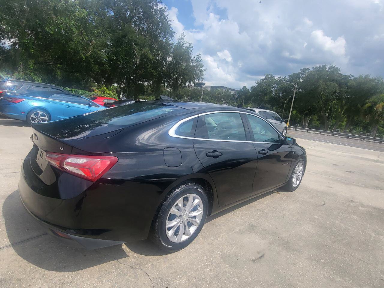 Used 2019 Chevrolet Malibu LT FWD image 21