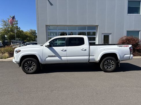 Used 2023 Toyota Tacoma TRD Sport w/ TRD Premium Sport Package AWD/4WD image 2