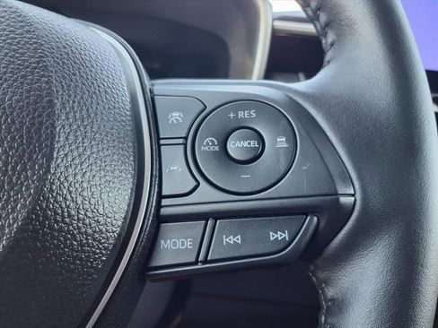 Used 2025 Toyota Corolla XSE image 29