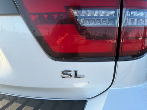 Used 2024 Nissan Armada SL w/ Captain's Chairs Package image 11