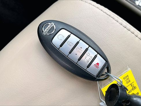 Used 2018 Nissan Armada SL w/ Premium Package image 14