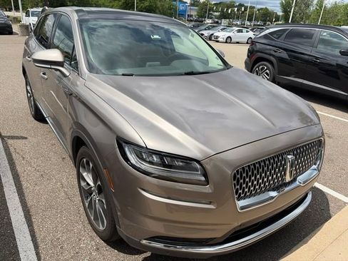 Used 2021 Lincoln Nautilus Reserve w/ Equipment Group 201A FWD image 3