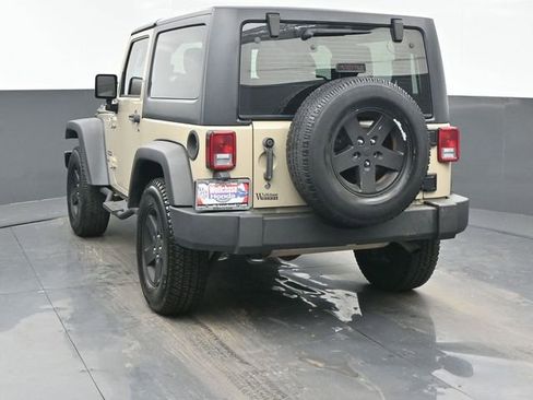 Used 2018 Jeep Wrangler Sport image 4