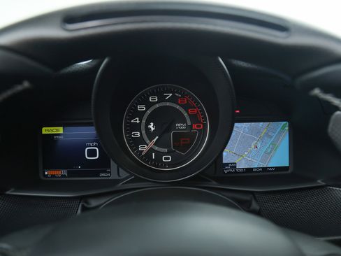 Certified 2020 Ferrari 488 Pista Spider image 32