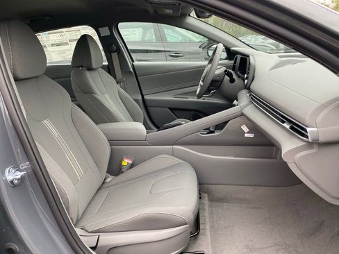 New 2026 Hyundai Elantra Sport FWD image 36