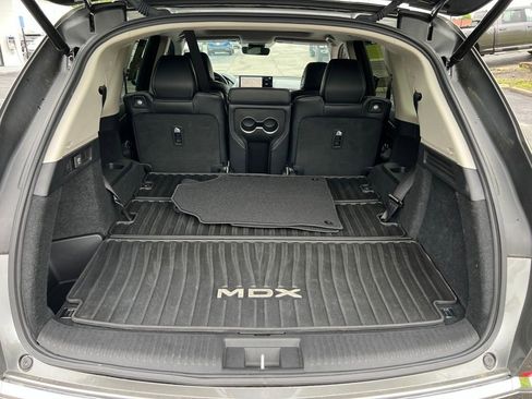 Used 2023 Acura MDX SH-AWD w/ Technology Package image 12