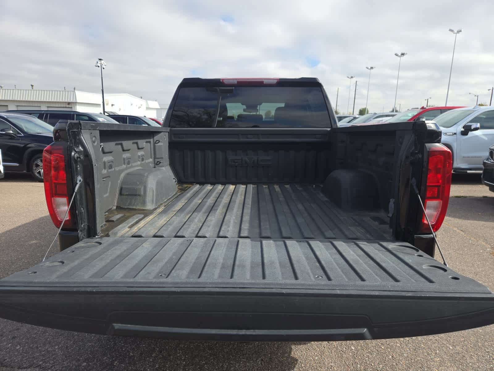 Used 2023 GMC Sierra 1500 Elevation AWD/4WD image 18