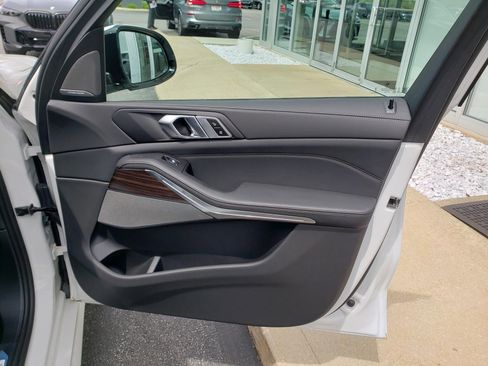 New 2026 BMW X5 xDrive40i w/ M Sport Package AWD/4WD image 20