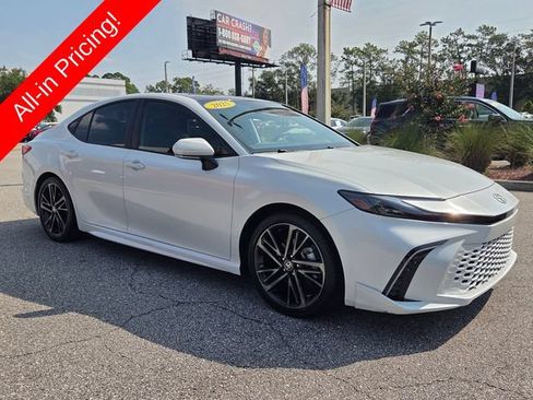 Used 2025 Toyota Camry XSE FWD image 7