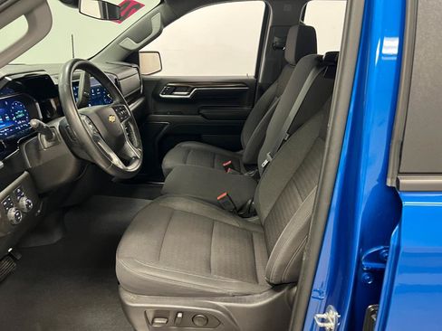 Used 2024 Chevrolet Silverado 1500 LT AWD/4WD image 21