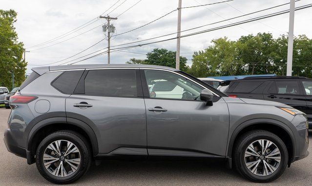 Used 2021 Nissan Rogue SV AWD/4WD image 5