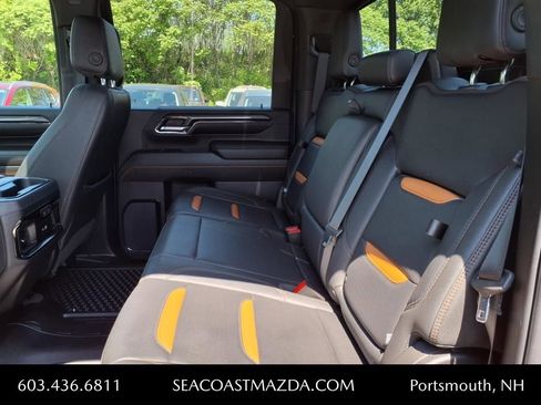 Used 2024 GMC Sierra 2500 AT4 w/ AT4 Premium Plus Package image 16