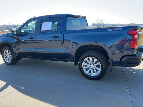 Used 2023 Chevrolet Silverado 1500 Custom w/ LPO, Dark Essentials Package image 7