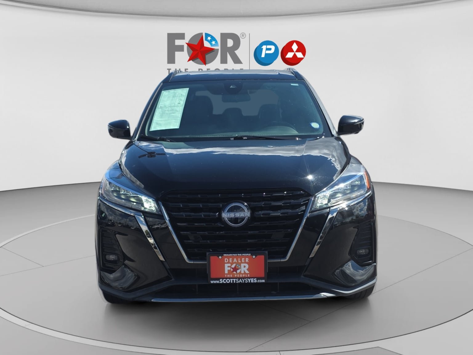 Used 2023 Nissan Kicks SR w/ SR Premium Package FWD image 8
