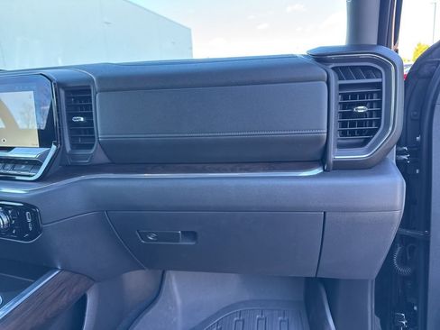 Used 2023 GMC Sierra 1500 SLT w/ SLT Premium Plus Package image 26