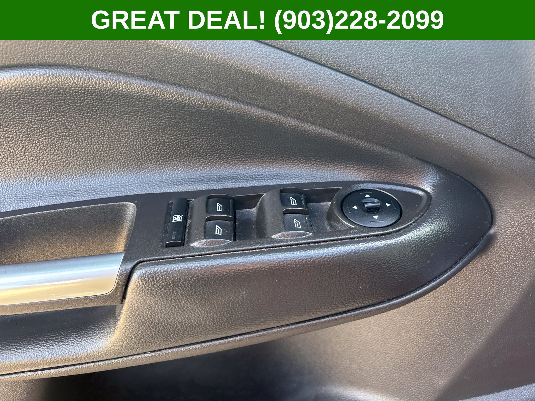 Used 2018 Ford Escape SE FWD image 21