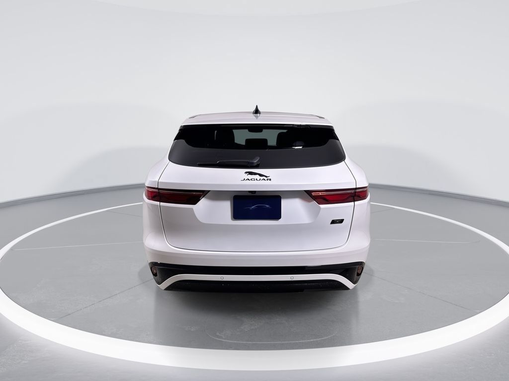 Used 2026 Jaguar F-PACE R-Dynamic S AWD/4WD image 7