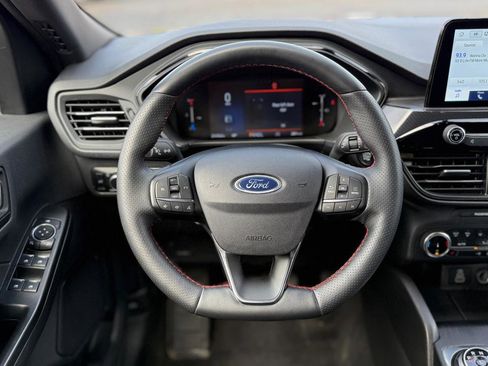 Used 2025 Ford Escape ST-Line Select image 13