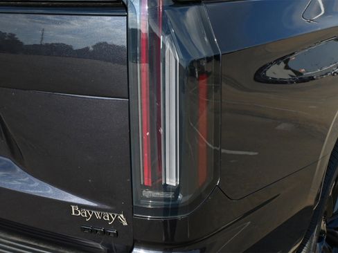 New 2025 Cadillac Escalade Sport Platinum w/ LPO, ONYX Package image 21