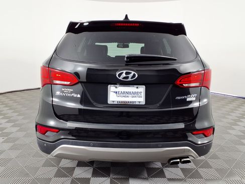 Used 2017 Hyundai Santa Fe Sport image 5