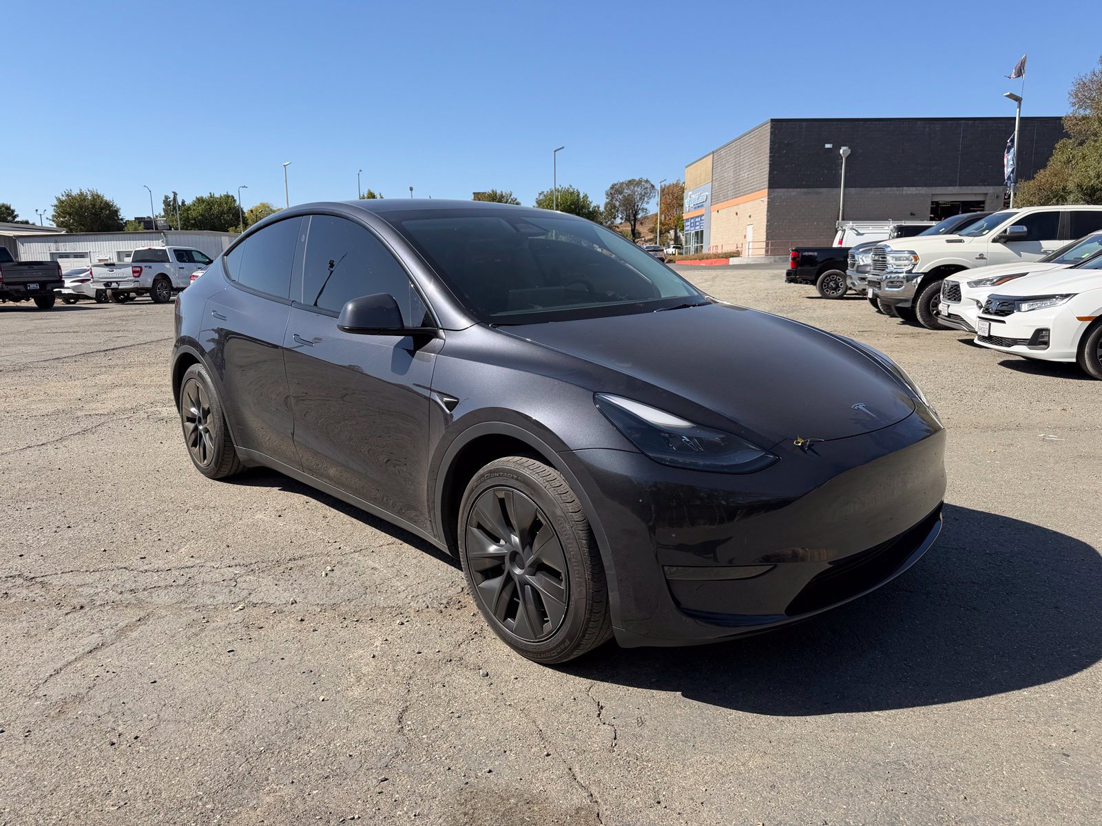 Used 2024 Tesla Model Y Long Range RWD image 7