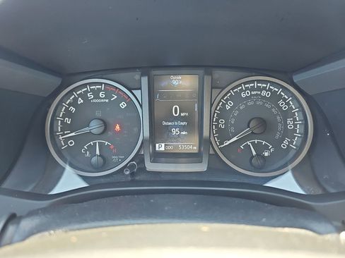Used 2022 Toyota Tacoma TRD Sport w/ TRD Premium Sport Package AWD/4WD image 19