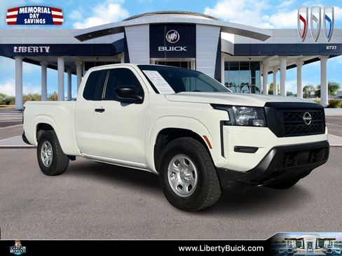 Used 2022 Nissan Frontier S RWD image 1